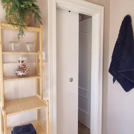 La Vista Bed & Breakfast *