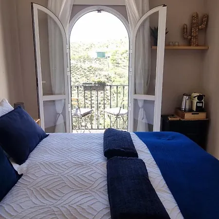 Bed & Breakfast La Vista Vinuela